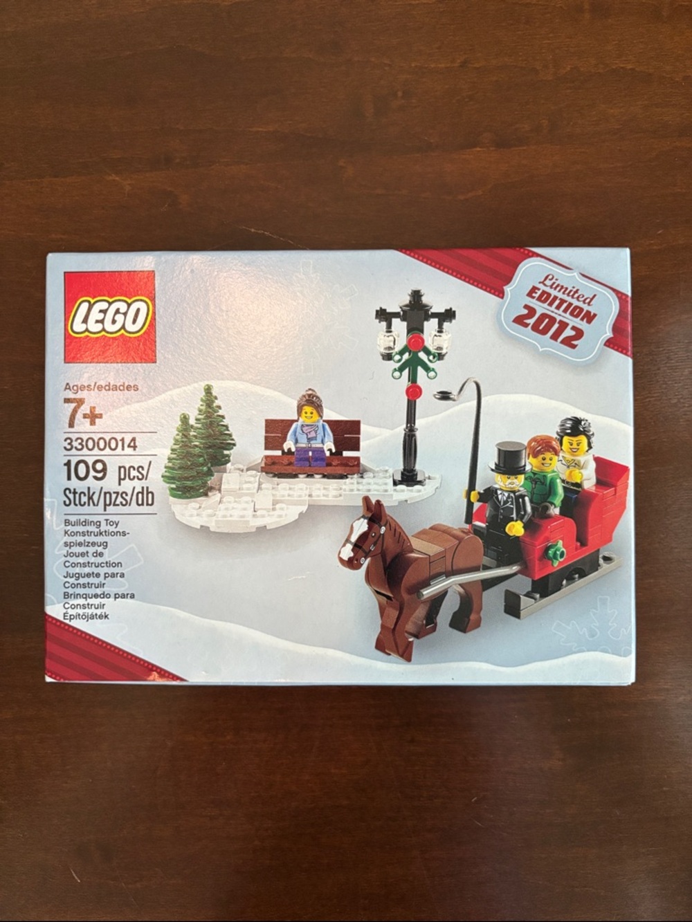 LEGO 3300014 Limited Edition 2012 Holiday Set NWT NEW in Sealed Box